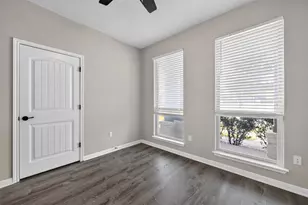5800 Baythorne Dr, Austin, TX 78747 - Photo 8