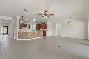 300 Pipe Creek Ln, Georgetown, TX 78633 - Photo 10