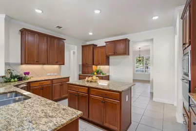 300 Pipe Creek Lane, Georgetown, TX 78633 - Photo 14