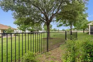 330 Portsmouth Dr, Georgetown, TX 78633 - Photo 36