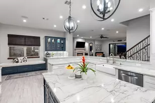 215 Rocky Coast Dr, Lakeway, TX 78738 - Photo 12