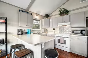 2591 Lakeshore Dr, Canyon Lake, TX 78133 - Photo 8