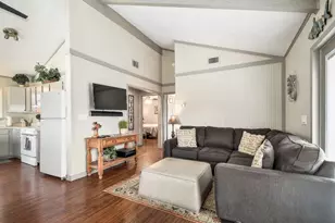 2591 Lakeshore Dr, Canyon Lake, TX 78133 - Photo 4