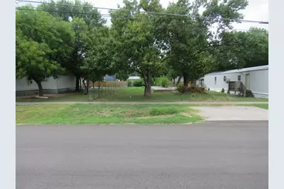 210 E E Carrie Manor Road, Manor, TX 78653 - Photo 6