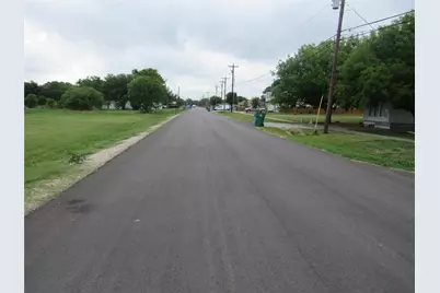 210 E E Carrie Manor Road, Manor, TX 78653 - Photo 4