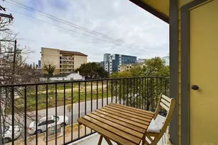914 W 26th St, Austin, TX 78705 - Photo 10