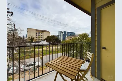 914 W 26th Street #303, Austin, TX 78705 - Photo 10