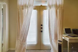 914 W 26th St, Austin, TX 78705 - Photo 28