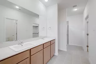 226 Hornet St, Elgin, TX 78621 - Photo 12