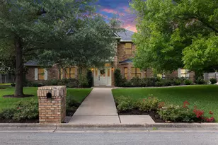 10 Oak View, Round Rock, TX 78664 - Photo 2