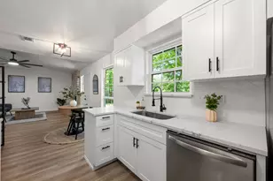 7002 Teaberry Dr, Austin, TX 78745 - Photo 2