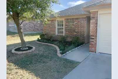 113 Soapstone Drive, Jarrell, TX 76537 - Photo 2