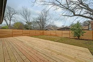 2600 Berkett Dr, Austin, TX 78745 - Photo 26