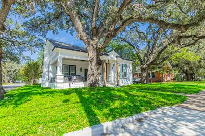 535 S Main Street, Lockhart, TX 78644 - Photo 2