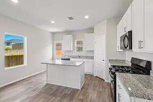 12013 Murano Dr, Austin, TX 78747 - Photo 6