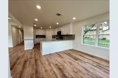 1127 Greenhill Drive, Canyon Lake, TX 78133 - Photo 8