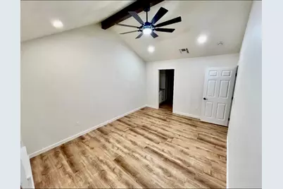 1127 Greenhill Drive, Canyon Lake, TX 78133 - Photo 16