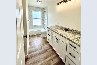 1127 Greenhill Drive, Canyon Lake, TX 78133 - Photo 14