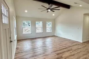 1127 Green Hill Dr, Canyon Lake, TX 78133 - Photo 2