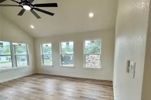 1127 Green Hill Dr, Canyon Lake, TX 78133 - Photo 4