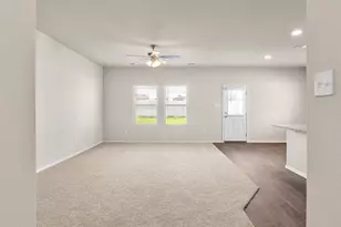 291 Chesterfield Dr, Kyle, TX 78640 - Photo 12