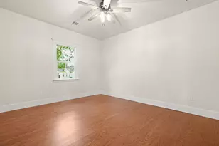 608 Cibilo St, Lockhart, TX 78644 - Photo 26