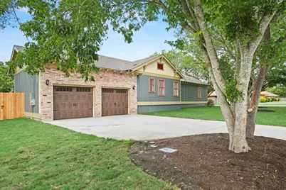 608 Cibilo Street, Lockhart, TX 78644 - Photo 4