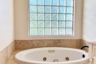 302 Deepwood Dr, Georgetown, TX 78628 - Photo 10