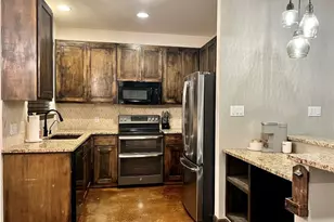 302 Deepwood Dr, Georgetown, TX 78628 - Photo 16