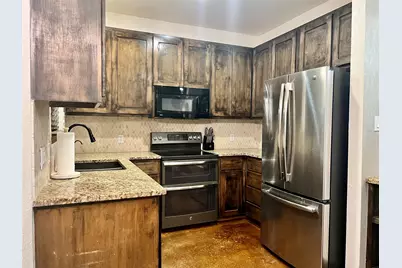 302 Deepwood Drive, Georgetown, TX 78628 - Photo 16