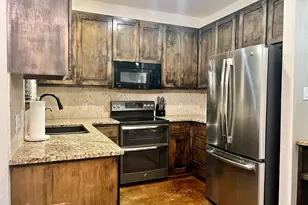 302 Deepwood Dr, Georgetown, TX 78628 - Photo 16