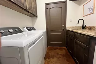 302 Deepwood Dr, Georgetown, TX 78628 - Photo 6