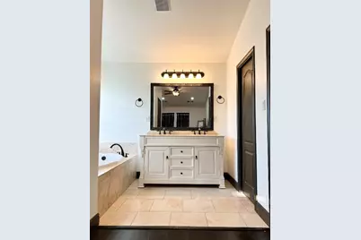 302 Deepwood Drive, Georgetown, TX 78628 - Photo 8