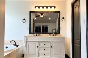 302 Deepwood Dr, Georgetown, TX 78628 - Photo 8