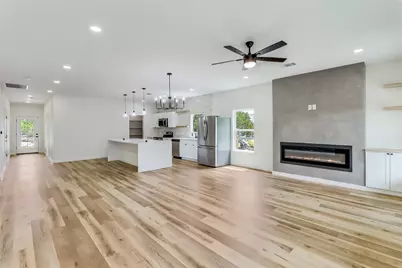 21415 Highland Lake Drive, Lago Vista, TX 78645 - Photo 4