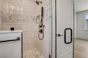 4127 E 12th St, Austin, TX 78721 - Photo 18