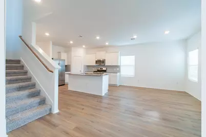 10705 Steinbeck Drive, Austin, TX 78747 - Photo 4