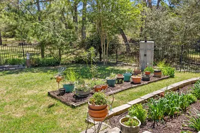 119 Maple Leaf Trail, Elgin, TX 78621 - Photo 24