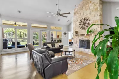 119 Maple Leaf Trail, Elgin, TX 78621 - Photo 4