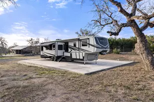 999 Enchanted Oaks Dr, Driftwood, TX 78619 - Photo 36