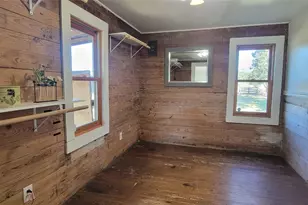 394 Easley Rd, Smithville, TX 78957 - Photo 8