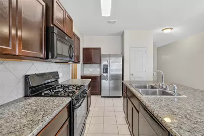 182 Tallow Trail, San Marcos, TX 78666 - Photo 12