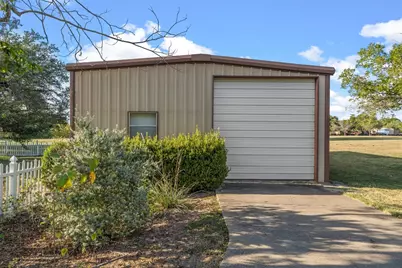 103 Spring Lake Drive, Waco, TX 76705 - Photo 32