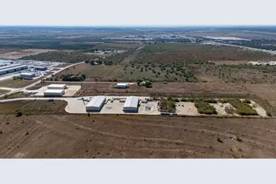 6802 S Old Bastrop Highway, San Marcos, TX 78666 - Photo 4