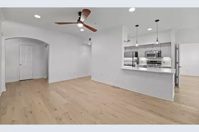 7701 Rialto Boulevard #1412, Austin, TX 78735 - Photo 4