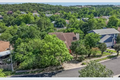 8211 Gallatin Drive, Austin, TX 78736 - Photo 4