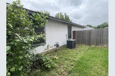 110 Brentwood Drive, Leander, TX 78641 - Photo 4