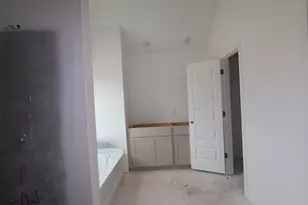 122 Heritage Forest Pkwy, Dripping Springs, TX 78620 - Photo 6