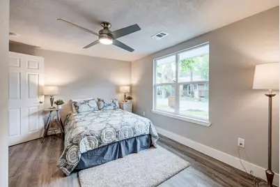 914 E 19th Street, Georgetown, TX 78626 - Photo 18
