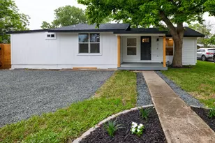 914 E 19th St, Georgetown, TX 78626 - Photo 1